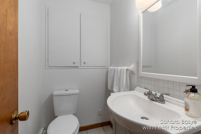 15 Birch Hill Drive, Battle Creek City, MI 49015