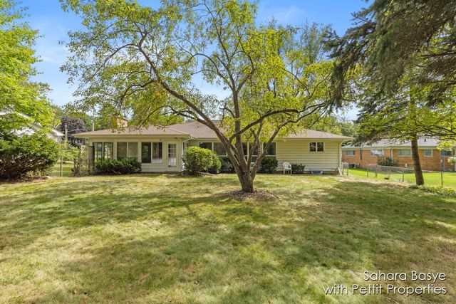 15 Birch Hill Drive, Battle Creek City, MI 49015