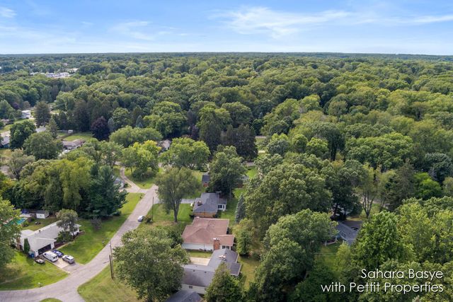 15 Birch Hill Drive, Battle Creek City, MI 49015