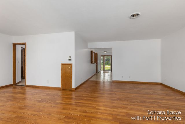 15 Birch Hill Drive, Battle Creek City, MI 49015