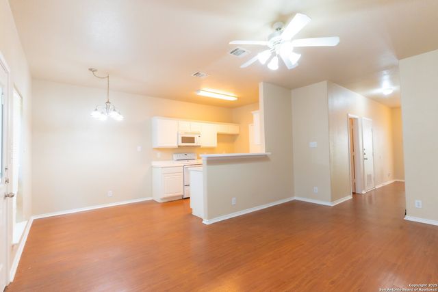 4111 St Charles Bay, San Antonio, TX 78229