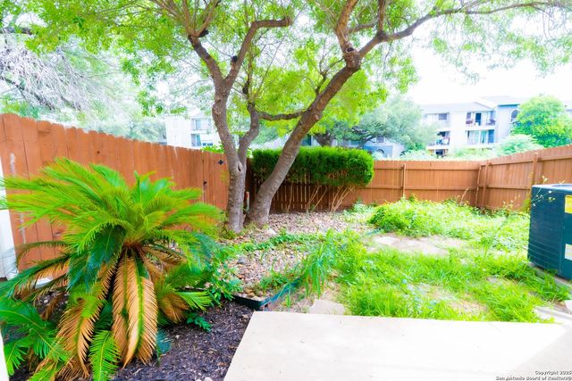 4111 St Charles Bay, San Antonio, TX 78229
