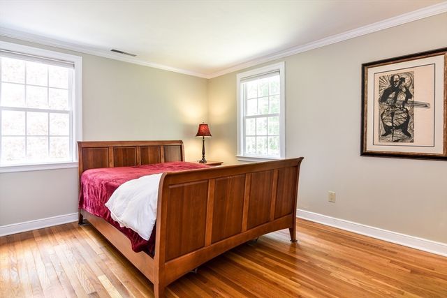 114 Hunters Ridge Rd, Concord, MA 01742