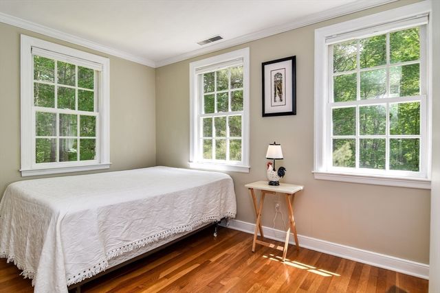 114 Hunters Ridge Rd, Concord, MA 01742