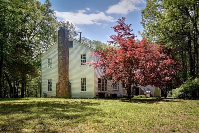 114 Hunters Ridge Rd, Concord, MA 01742
