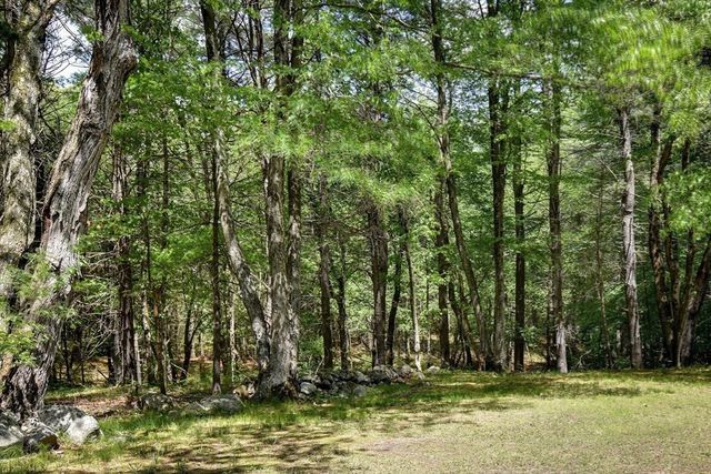 114 Hunters Ridge Rd, Concord, MA 01742