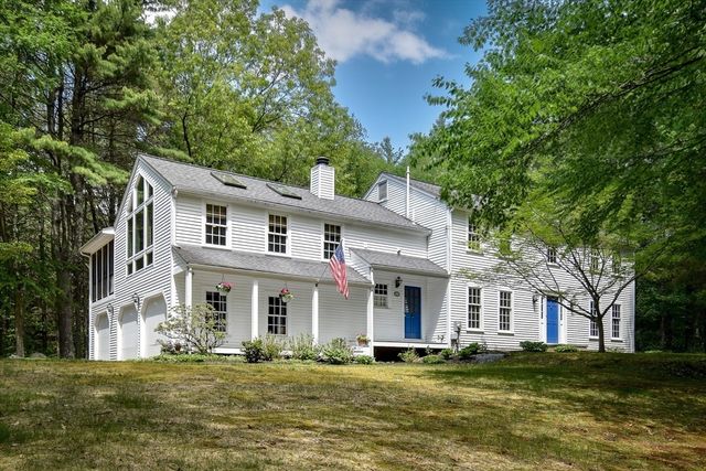 114 Hunters Ridge Rd, Concord, MA 01742