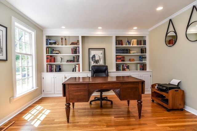 114 Hunters Ridge Rd, Concord, MA 01742