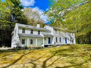 114 Hunters Ridge Rd, Concord, MA 01742