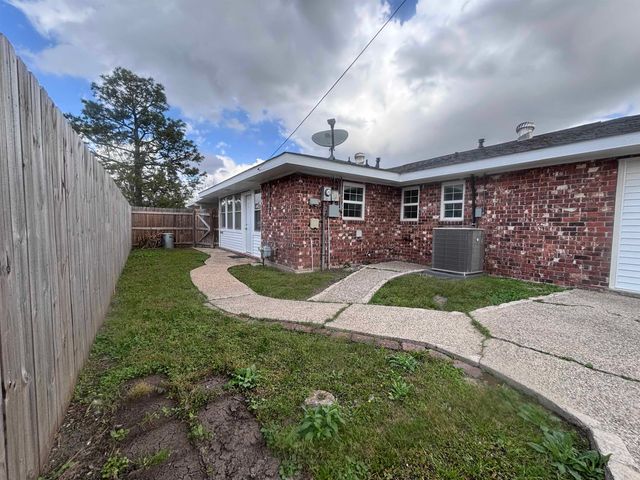 328 Saint Francis St, Houma, LA 70364