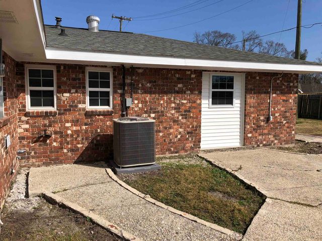 328 Saint Francis St, Houma, LA 70364