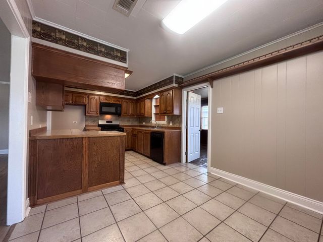 328 Saint Francis St, Houma, LA 70364