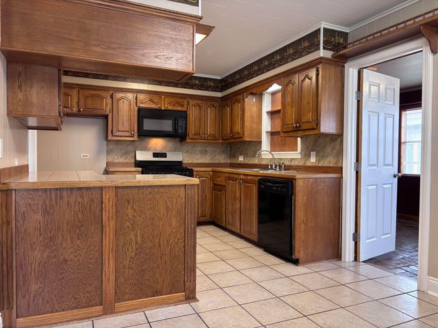 328 Saint Francis St, Houma, LA 70364