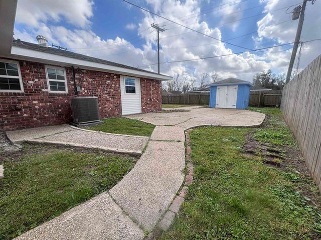 328 Saint Francis St, Houma, LA 70364