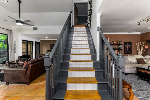 15 Country Club Place, Waxahachie, TX 75165