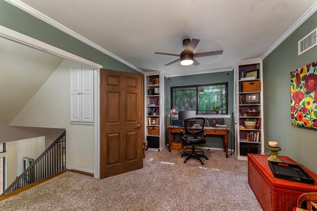 15 Country Club Place, Waxahachie, TX 75165