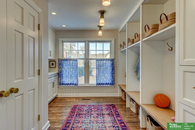 1620 S 91st Avenue, Omaha, NE 68124