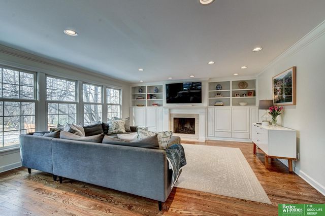 1620 S 91st Avenue, Omaha, NE 68124