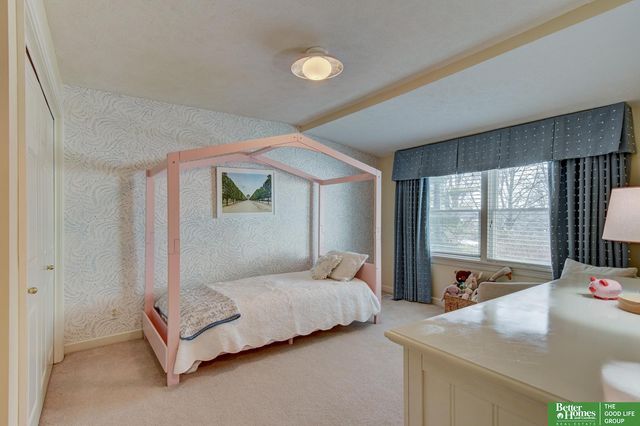 1620 S 91st Avenue, Omaha, NE 68124