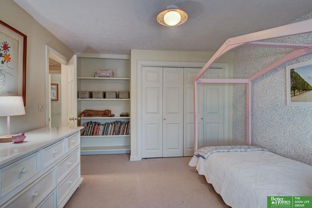 1620 S 91st Avenue, Omaha, NE 68124