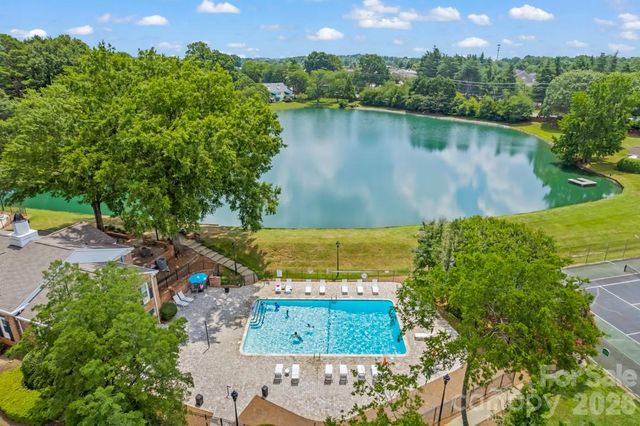 7004 Quail Hill Road, Charlotte, NC 28210