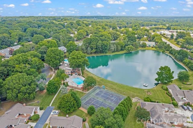 7004 Quail Hill Road, Charlotte, NC 28210