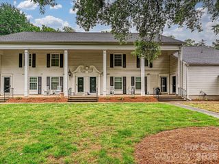 7004 Quail Hill Road, Charlotte, NC 28210