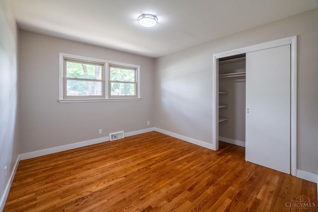 202 Loretta Drive, Middletown, OH 45044