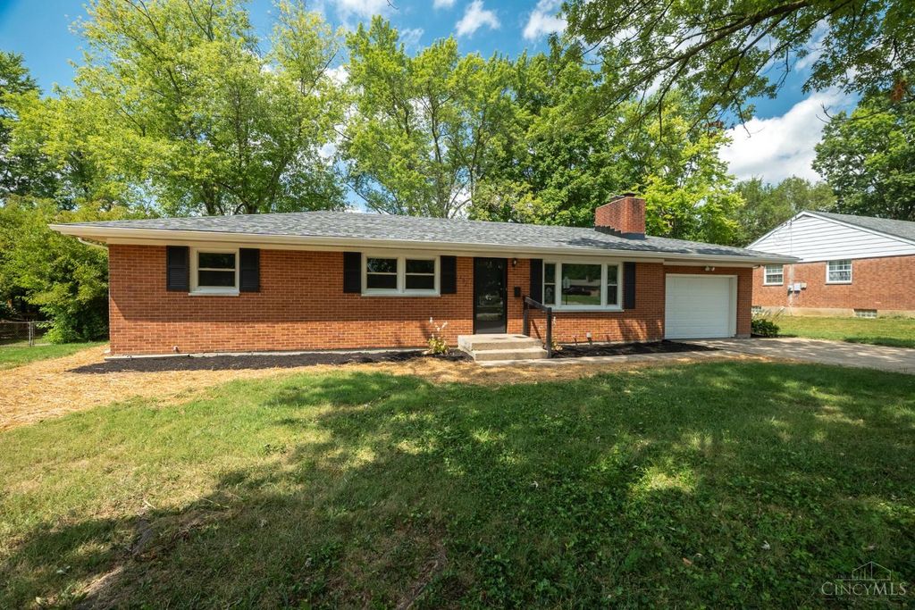 202 Loretta Drive, Middletown, OH 45044
