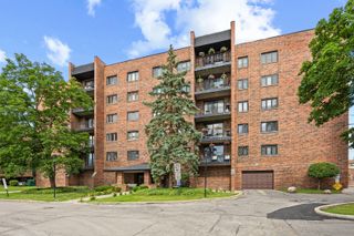 9346 Landings Lane 401, Des Plaines, IL 60016
