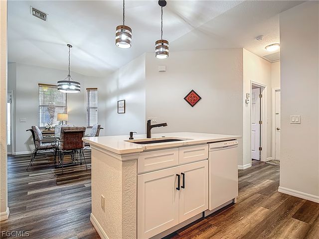 20698 Marathona CT, North Fort Myers, FL 33917