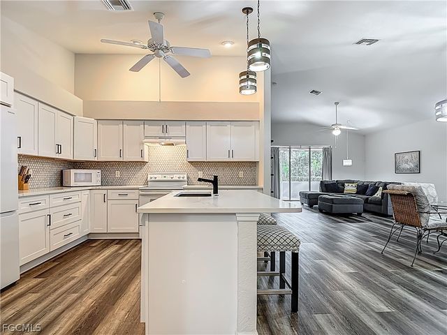 20698 Marathona CT, North Fort Myers, FL 33917