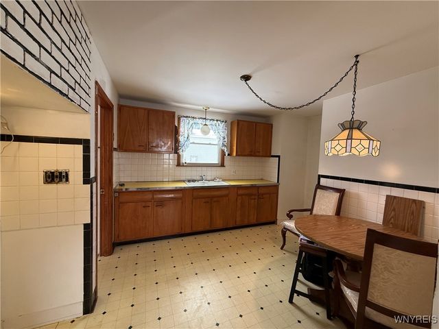 34 Race Street, Buffalo, NY 14207