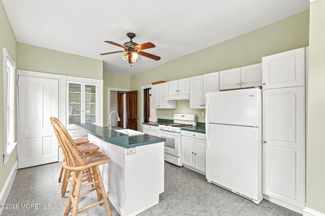 20 Broad Street, Toms River, NJ 08753