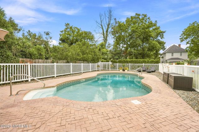 20 Broad Street, Toms River, NJ 08753