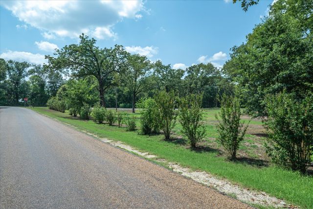 11885 FM 859, Wills Point, TX 75169