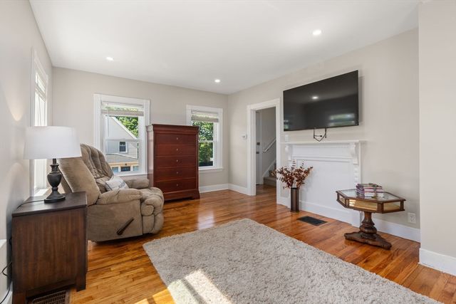 71 Williams St, Malden, MA 02148