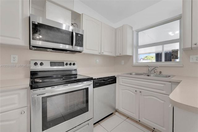 13246 SW 276th Ln, Homestead, FL 33032