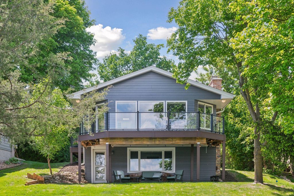 4450 Forest Lake Landing, Orono, MN 55364