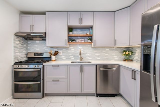 33 Van Buren Ave, Westwood Boro, NJ 07675