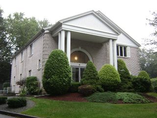 21 COLLEGE HILL Road, Warwick, RI 02886