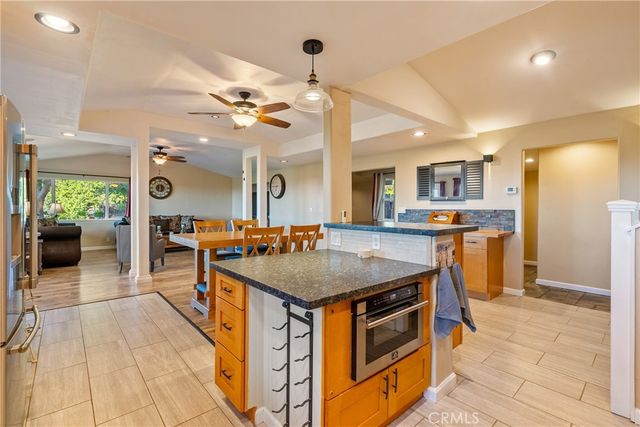 1745 Adelaida, Paso Robles, CA 93446