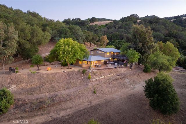 1745 Adelaida, Paso Robles, CA 93446