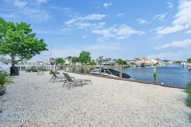 1847 Monitor Drive, Toms River, NJ 08753