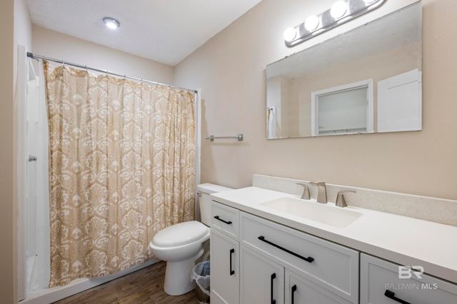 16130 Pine Grove Rd Ext E, Bay Minette, AL 36507