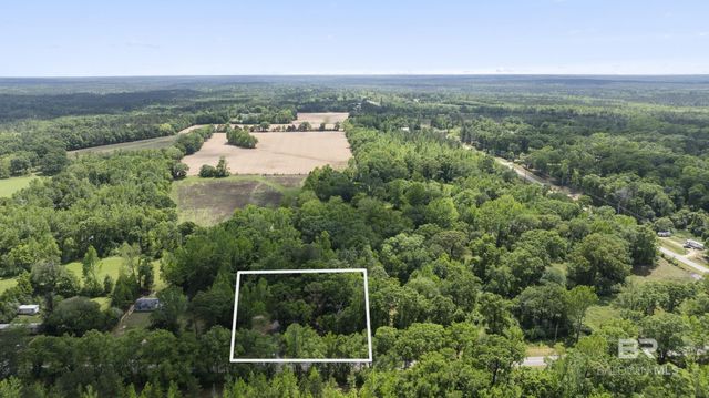 16130 Pine Grove Rd Ext E, Bay Minette, AL 36507