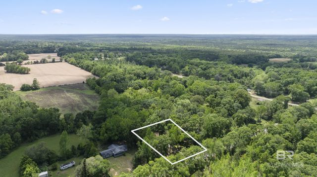 16130 Pine Grove Rd Ext E, Bay Minette, AL 36507