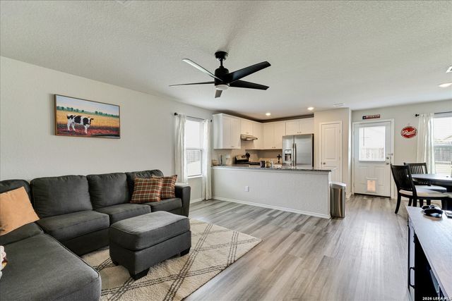 31663 Etched Ct, Bulverde, TX 78163