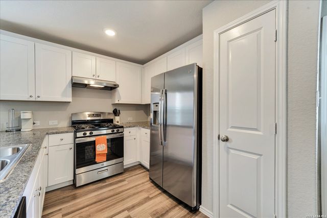 31663 Etched Ct, Bulverde, TX 78163