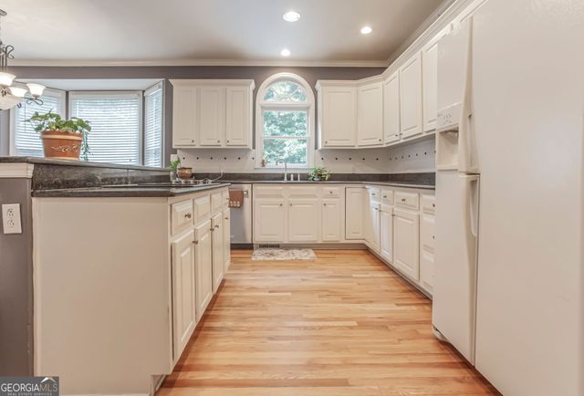 110 Sutton Court, Tyrone, GA 30290